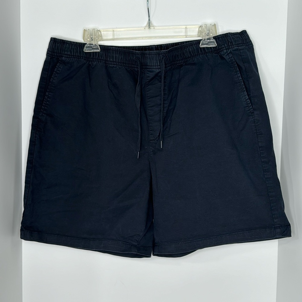 GAP Black shorts